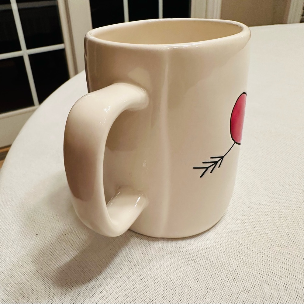 RAE DUNN “SO IN LOVE” COFFEE MUG GREAT CONDITION FARMHOUSE DECOR COLLECTIBLE - Picture 3 of 4